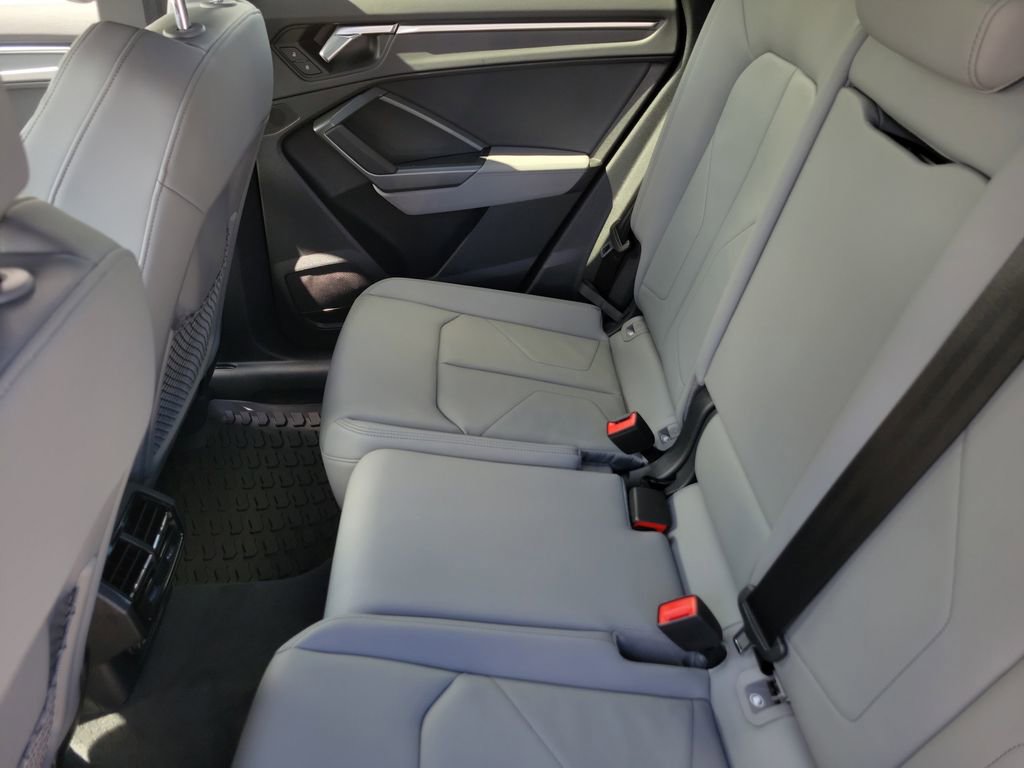 Certified 2025 Audi Q3 2.0T Premium w/ Convenience Package image 26