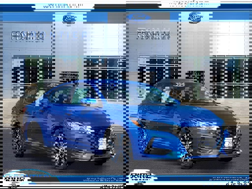 Used 2022 Nissan Sentra SV image 1