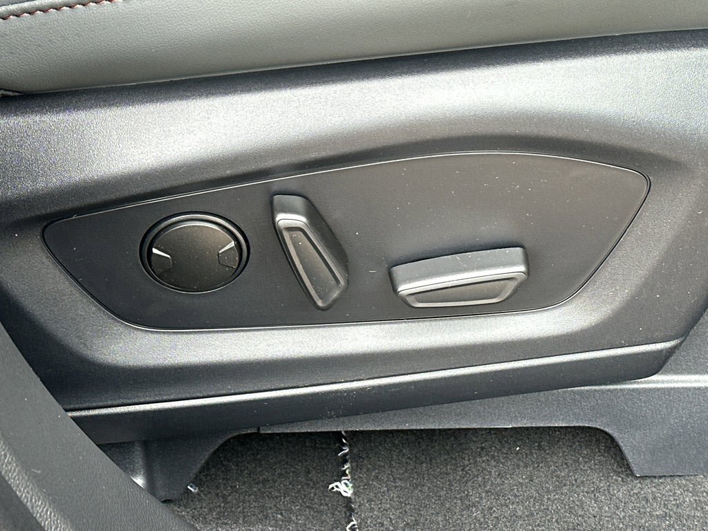 New 2026 Ford Explorer Active w/ Active Comfort Package image 29