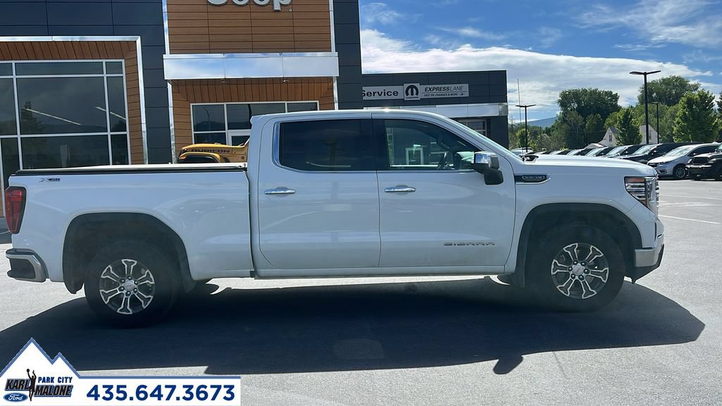 Used 2023 GMC Sierra 1500 SLT w/ SLT Convenience Package AWD/4WD image 2