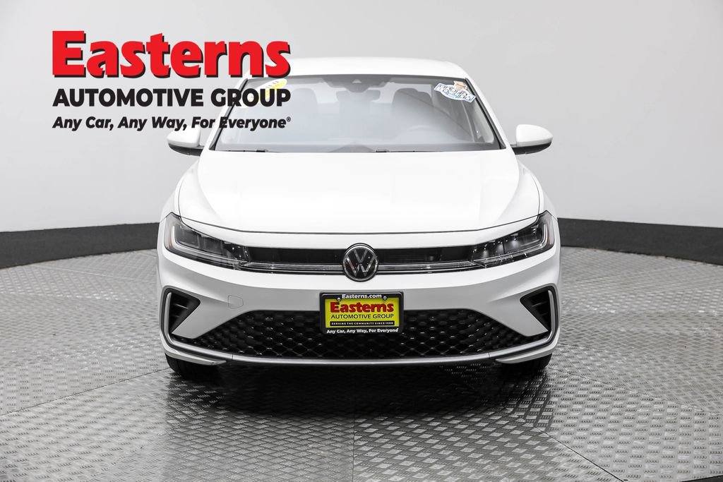 Used 2025 Volkswagen Jetta S image 2