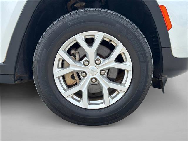 Used 2023 Jeep Grand Cherokee Limited image 24