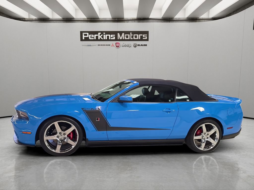 Used 2010 Ford Mustang GT Premium RWD image 3