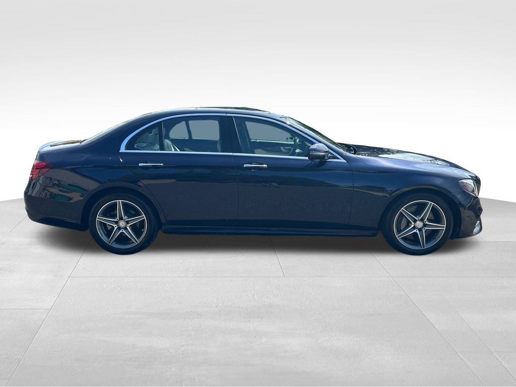 Used 2017 Mercedes-Benz E 300 4MATIC image 8