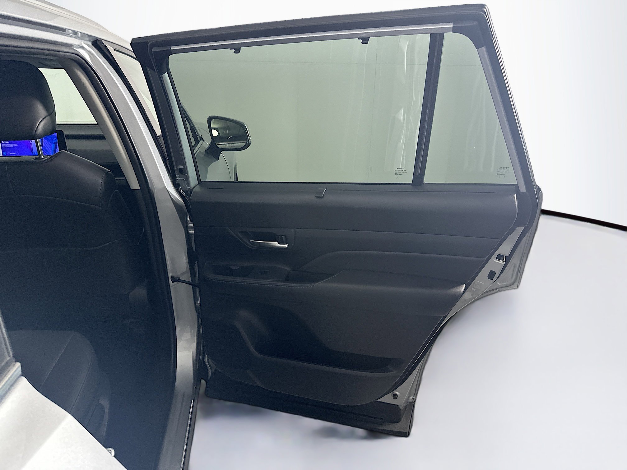 Used 2025 Toyota Grand Highlander AWD image 33