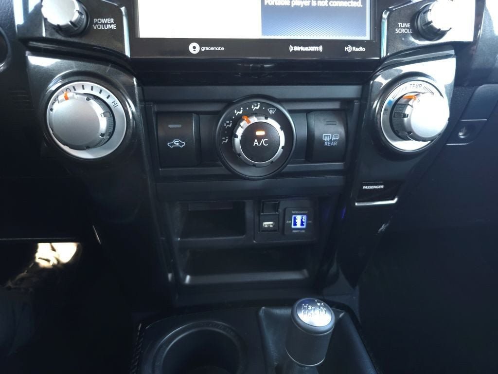 Used 2024 Toyota 4Runner TRD Off-Road Premium w/ Moonroof Package AWD/4WD image 26