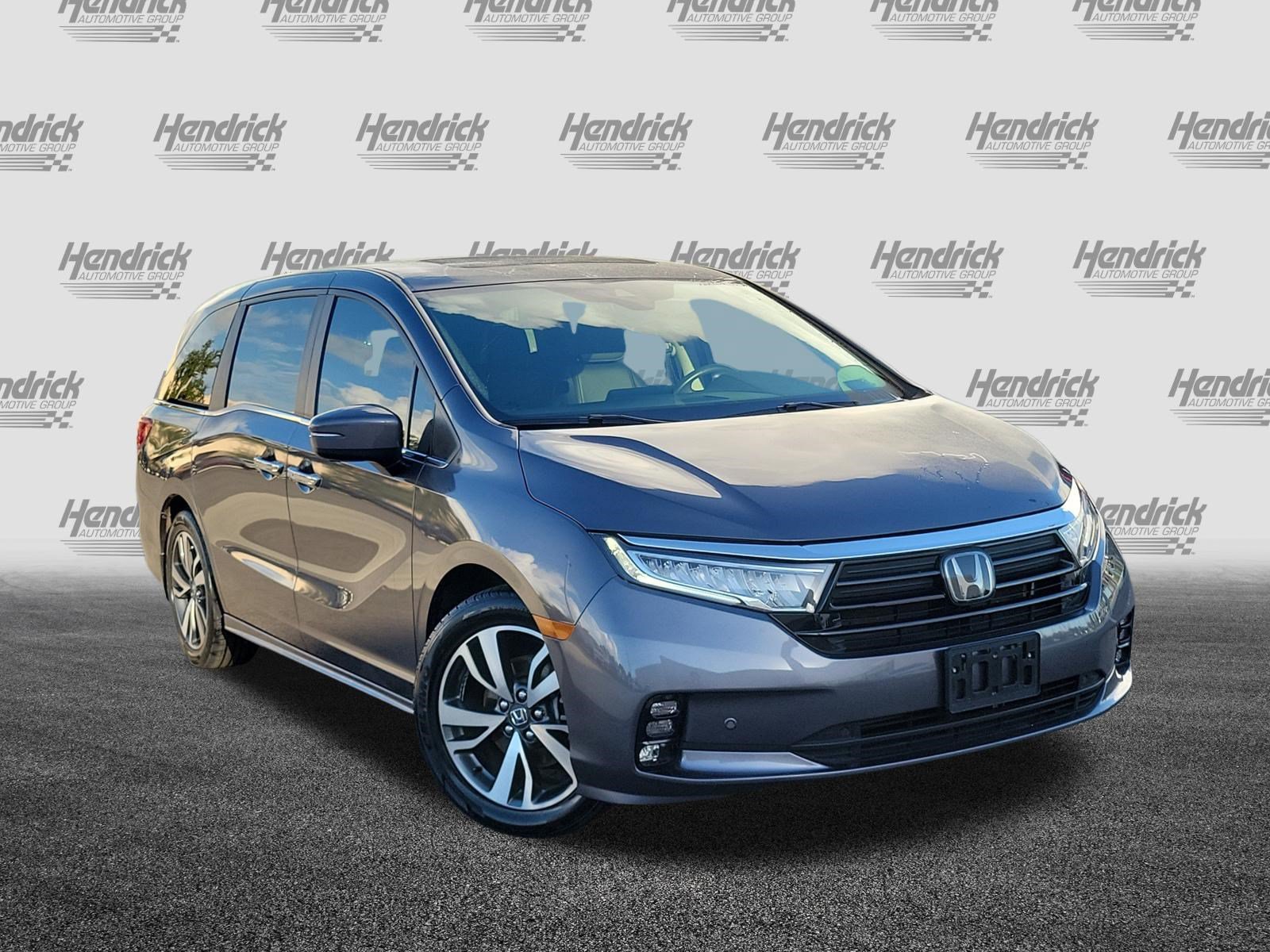 Used 2022 Honda Odyssey Touring image 2