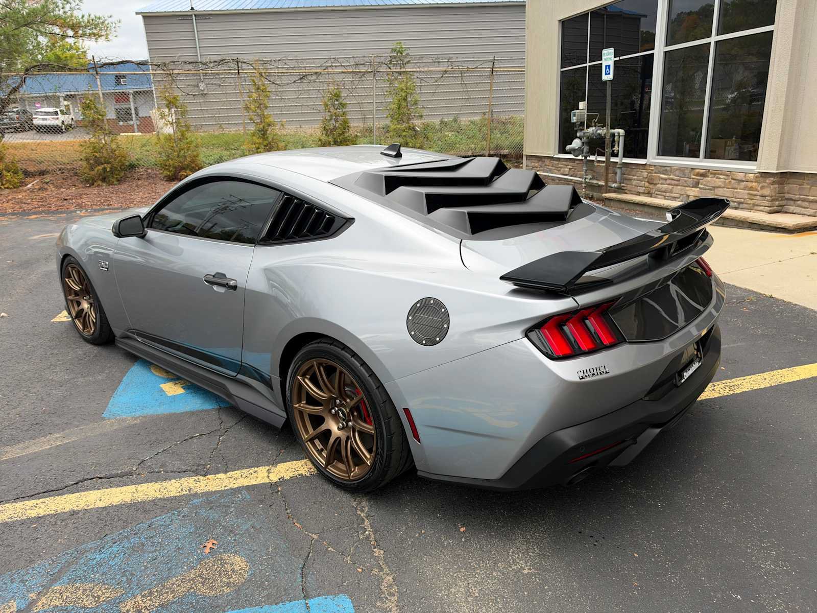 Used 2024 Ford Mustang GT Premium RWD image 3