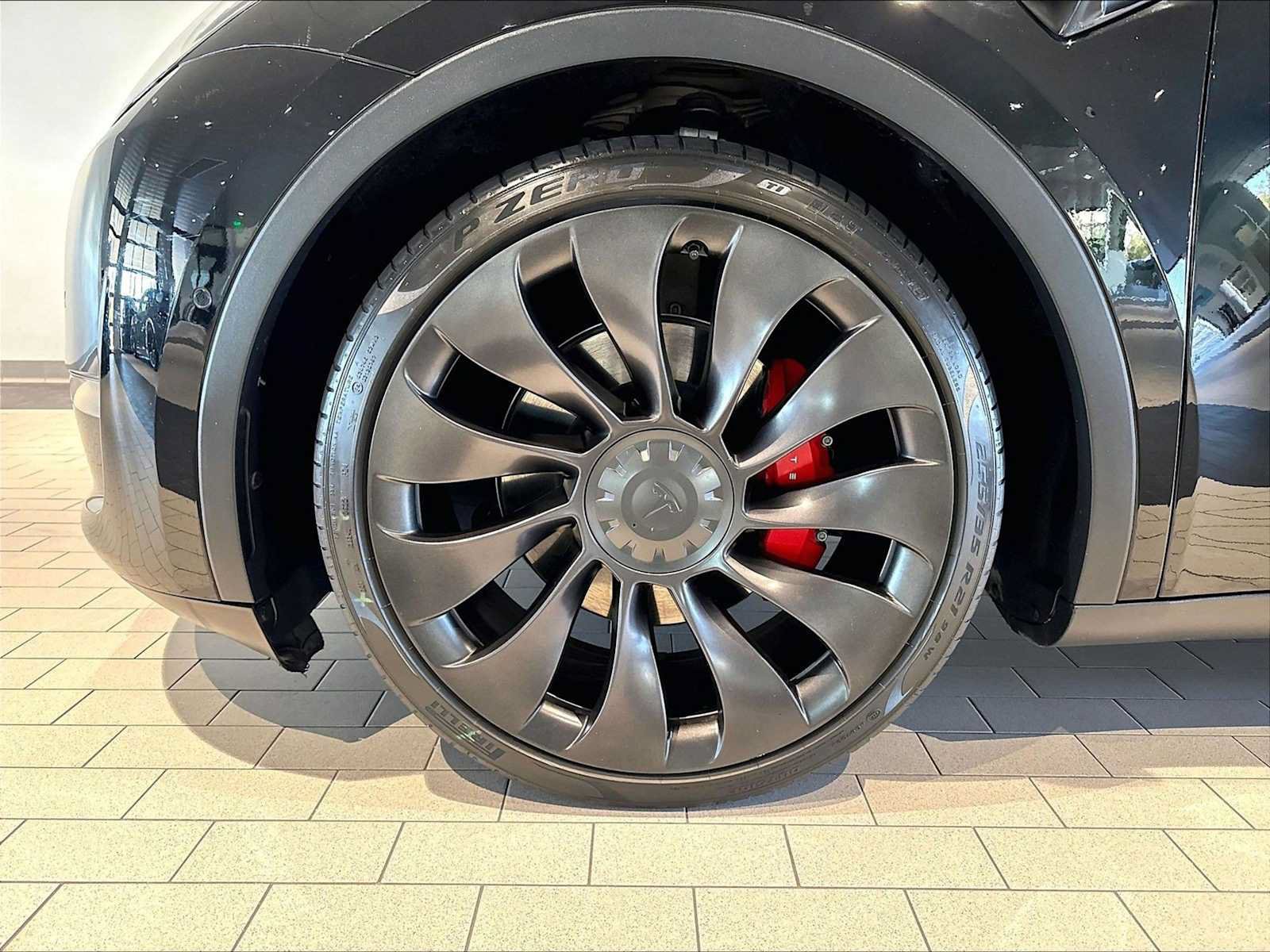 Used 2022 Tesla Model Y Performance AWD/4WD image 15