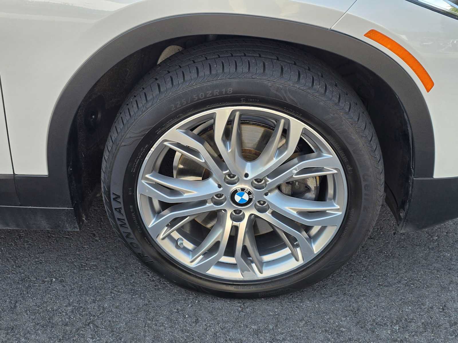 Used 2019 BMW X2 sDrive28i w/ Convenience Package FWD image 9