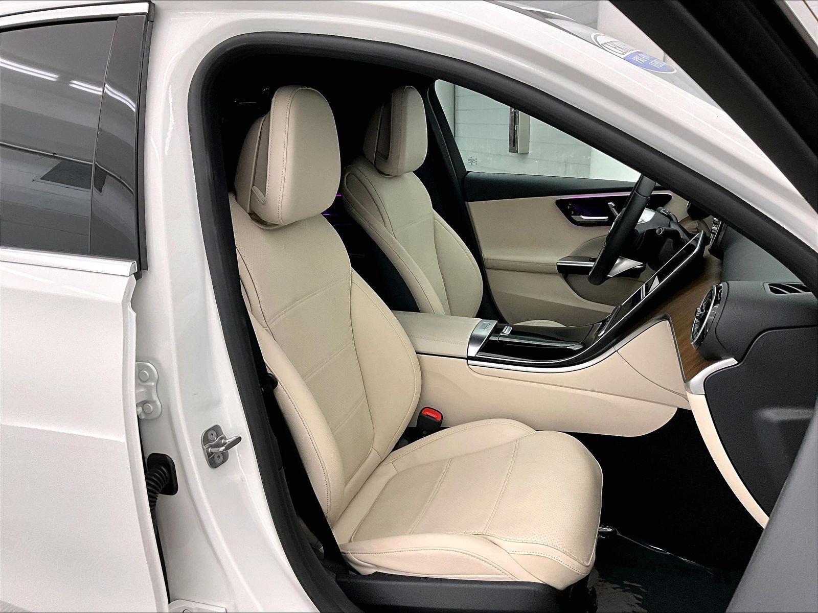 Certified 2024 Mercedes-Benz C 300 Sedan image 6
