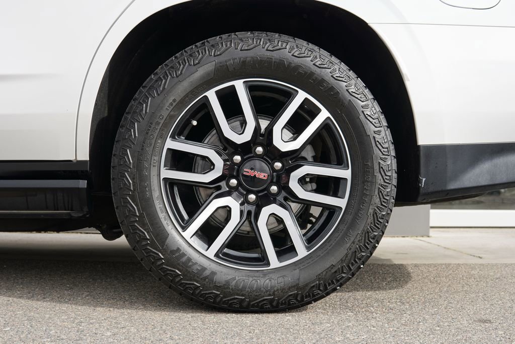 Used 2024 GMC Yukon AT4 w/ AT4 Premium Plus Package image 37