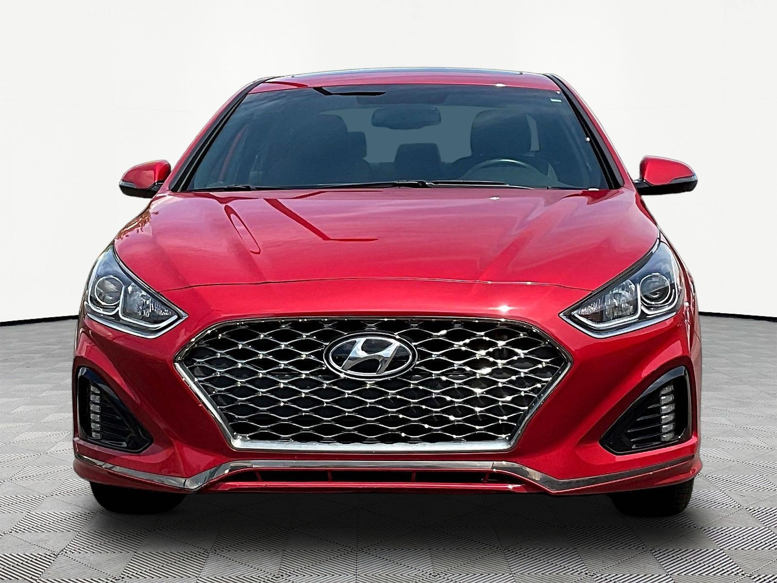 Used 2018 Hyundai Sonata Sport FWD image 2
