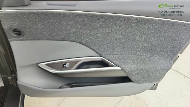 Used 2024 Lucid Air Touring image 24