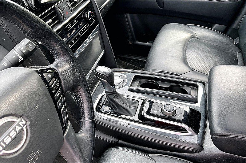 Used 2023 Nissan Armada SL w/ Midnight Edition Package RWD image 12