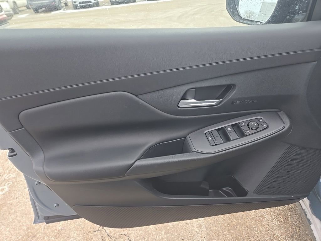 New 2026 Nissan Sentra SV w/ SV Convenience Package FWD image 5