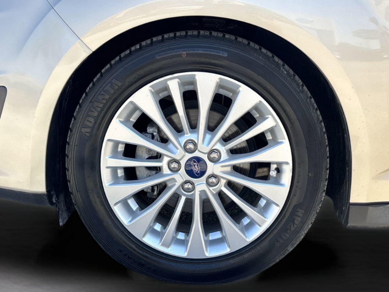 Used 2017 Ford C-MAX SE image 30