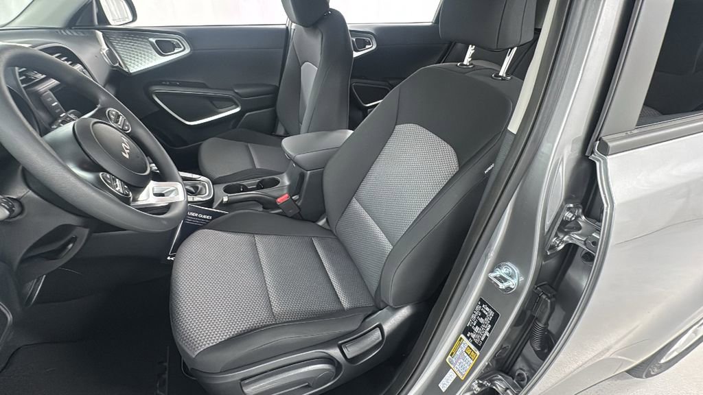 New 2025 Kia Soul LX image 10