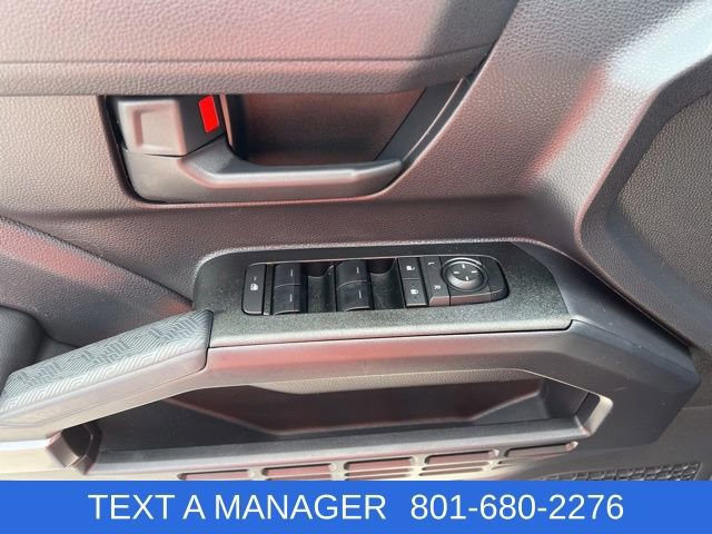 Used 2025 Toyota 4Runner SR5 AWD/4WD image 15