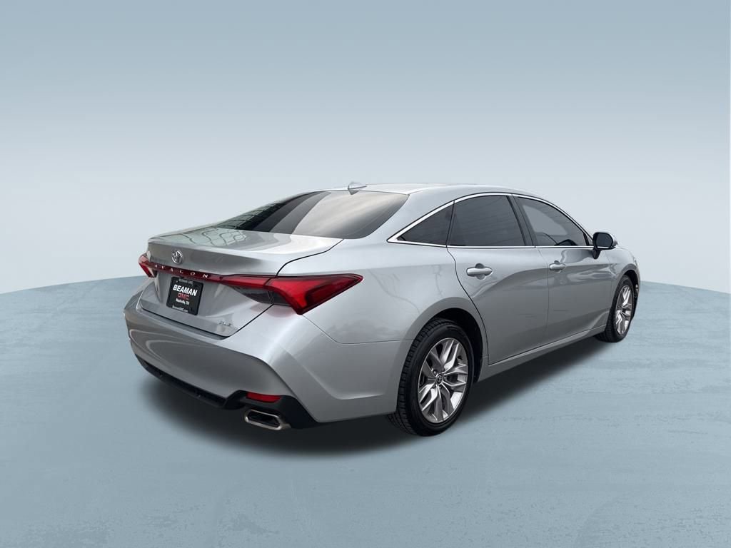 Used 2020 Toyota Avalon XLE image 8