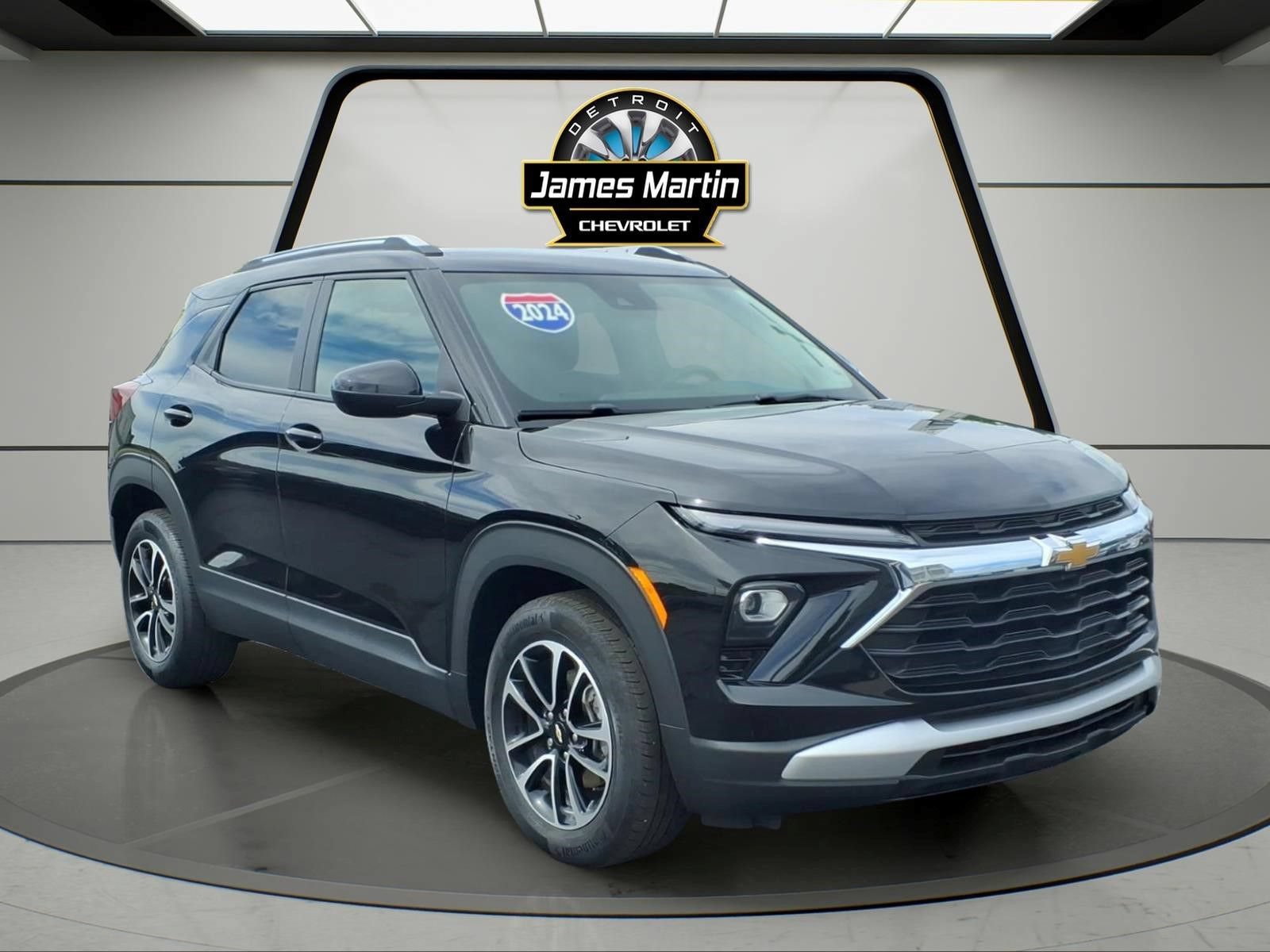 Certified 2024 Chevrolet TrailBlazer LT w/ Driver Confidence Package FWD image 3