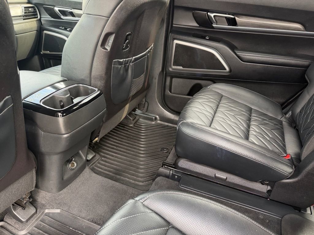 Used 2023 Kia Telluride EX X-Line image 14