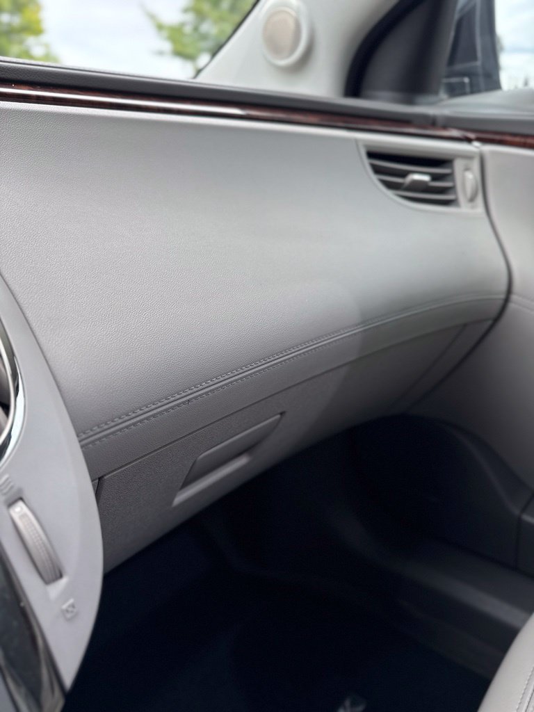 Used 2010 Buick LaCrosse CXS FWD image 29