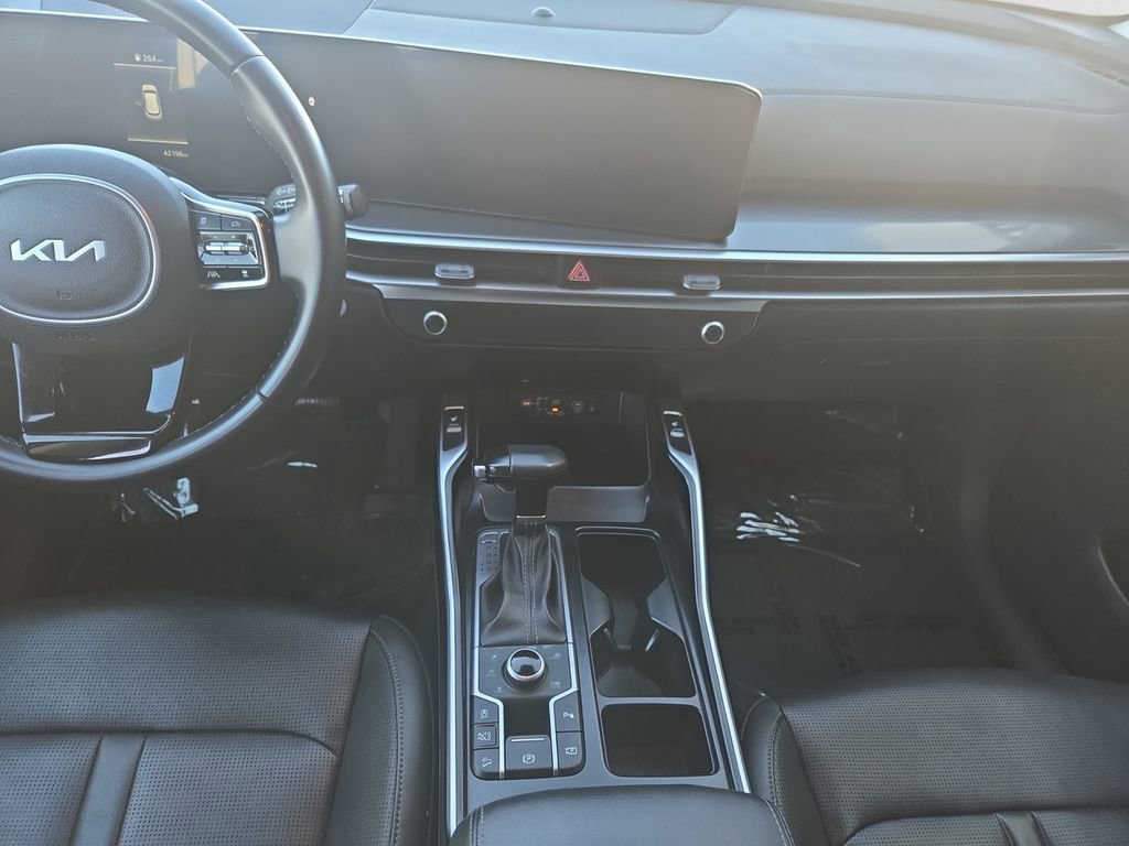 Used 2024 Kia Sorento S image 12