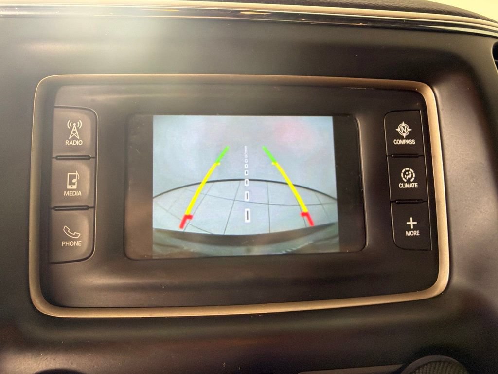 Used 2017 Jeep Grand Cherokee Laredo w/ Quick Order Package 2BE RWD image 20
