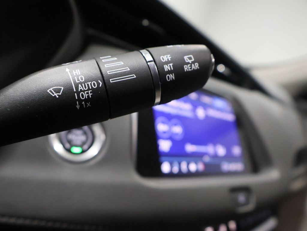 Used 2023 Cadillac XT4 Premium Luxury image 37