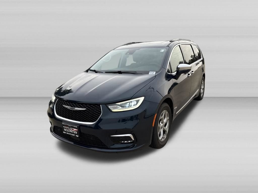 Used 2022 Chrysler Pacifica Limited w/ Uconnect Theater Family Group FWD image 11