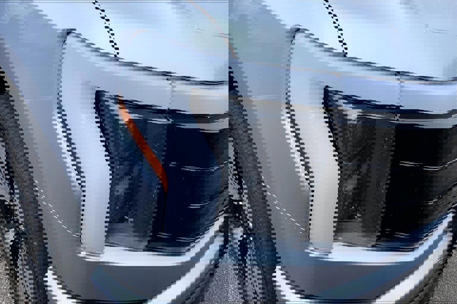 Used 2022 Ford F150 Lightning Platinum image 26