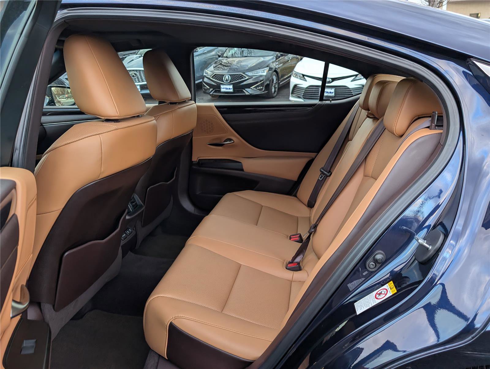 Used 2019 Lexus ES 350 image 14