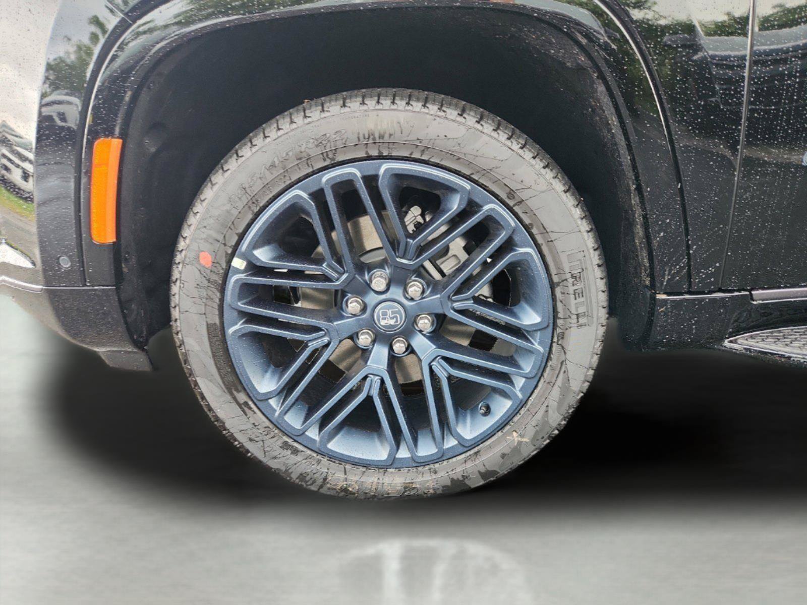 New 2026 Jeep Grand Wagoneer 4WD image 10