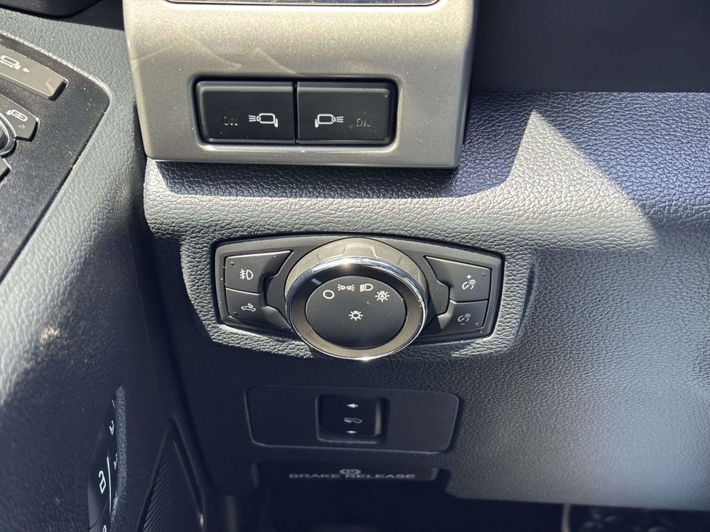 Used 2022 Ford F250 Lariat w/ Lariat Value Package AWD/4WD image 21