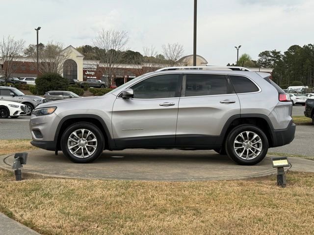 Used 2019 Jeep Cherokee Latitude Plus image 4