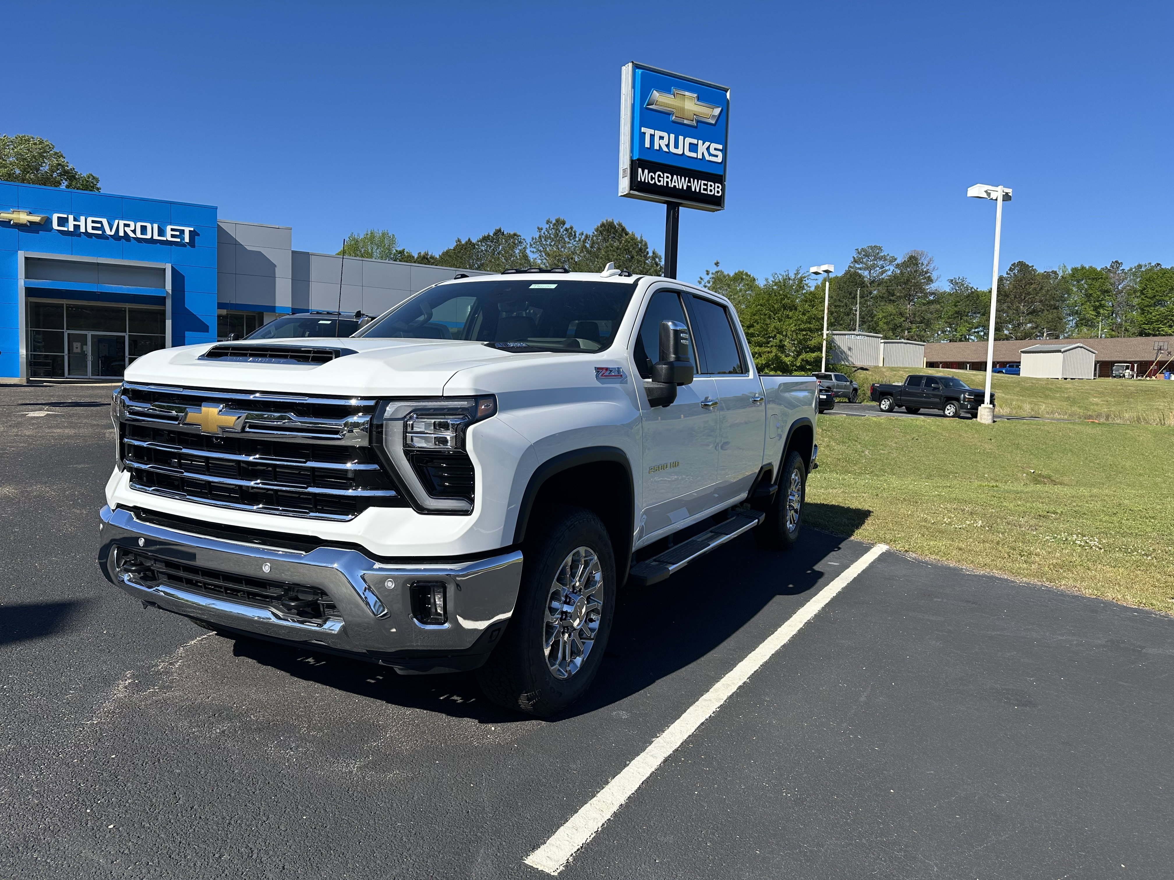 New 2026 Chevrolet Silverado 2500 LTZ w/ LTZ Plus Package AWD/4WD image 1