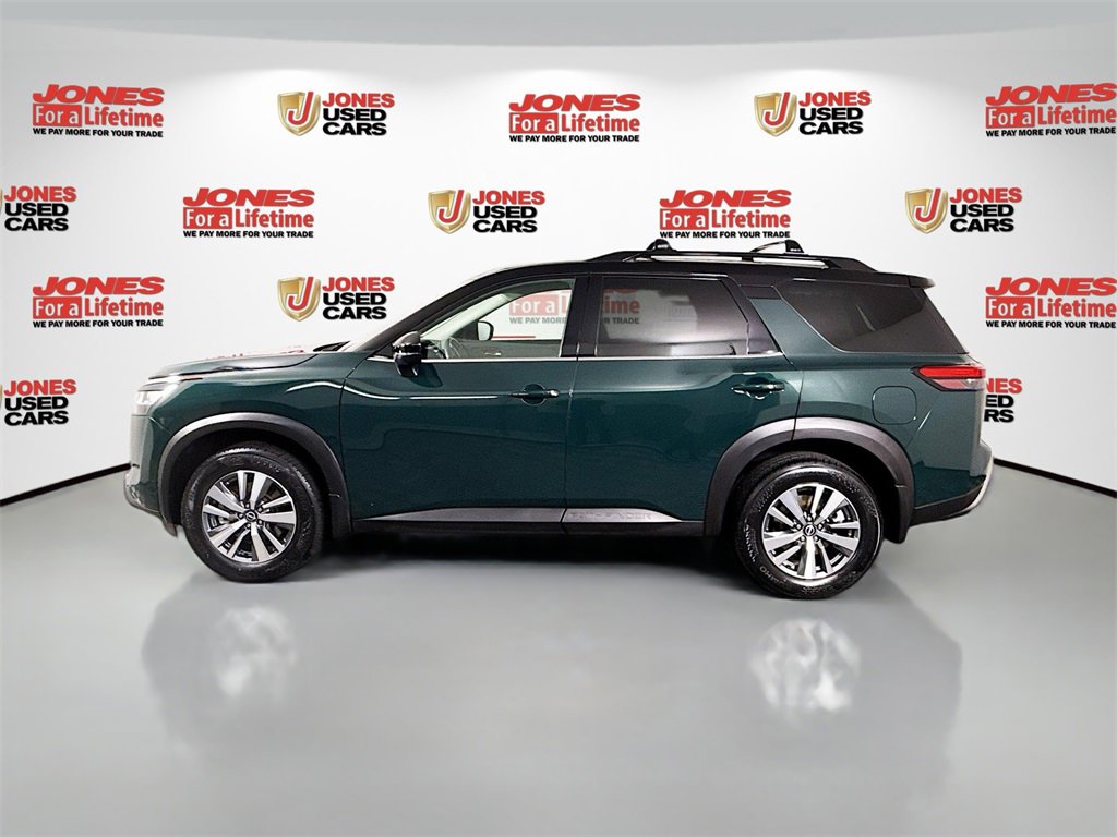 Certified 2023 Nissan Pathfinder SL w/ Black Appearance Package image 14