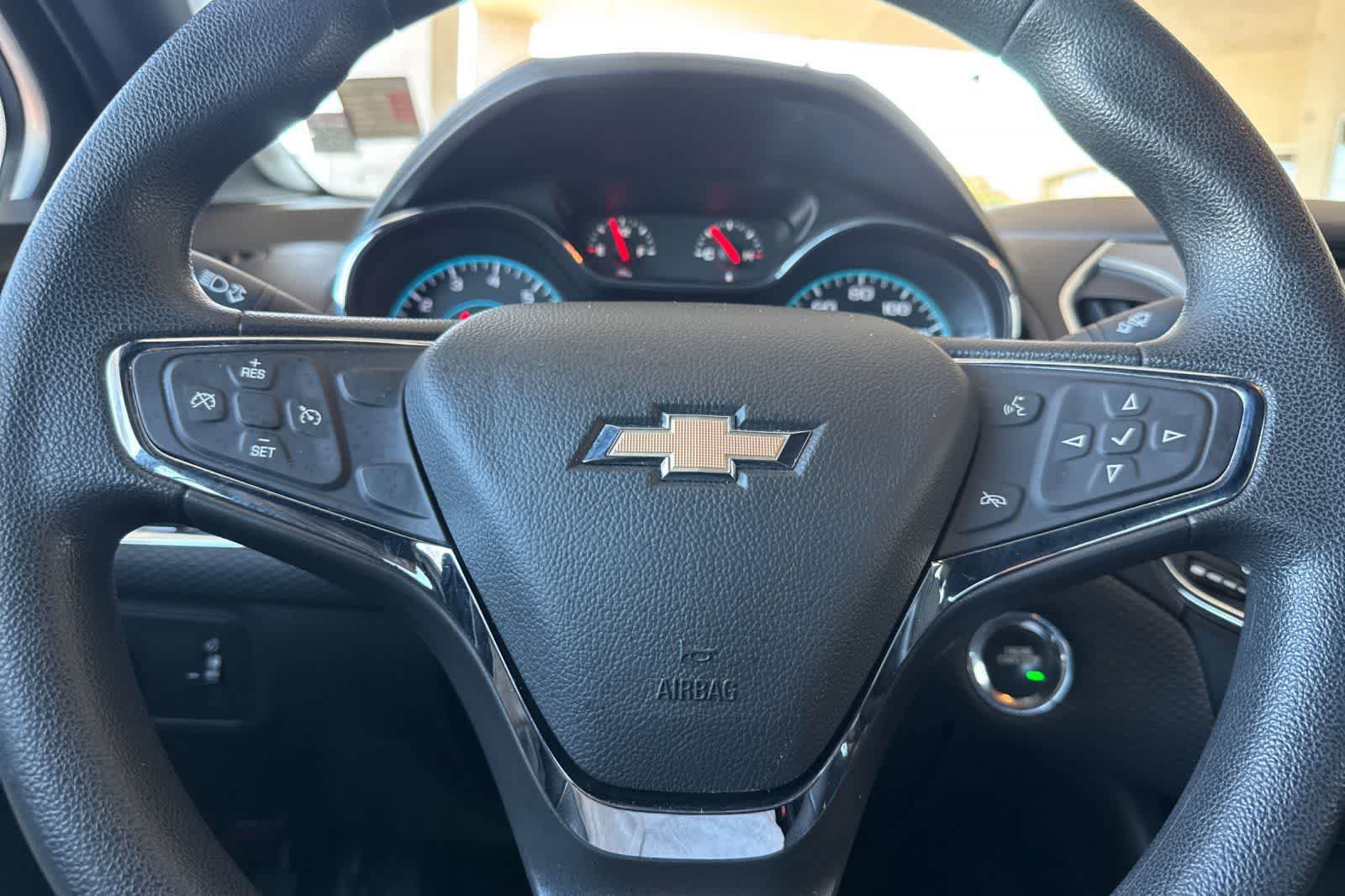 Used 2017 Chevrolet Cruze LT w/ Convenience Package FWD image 23