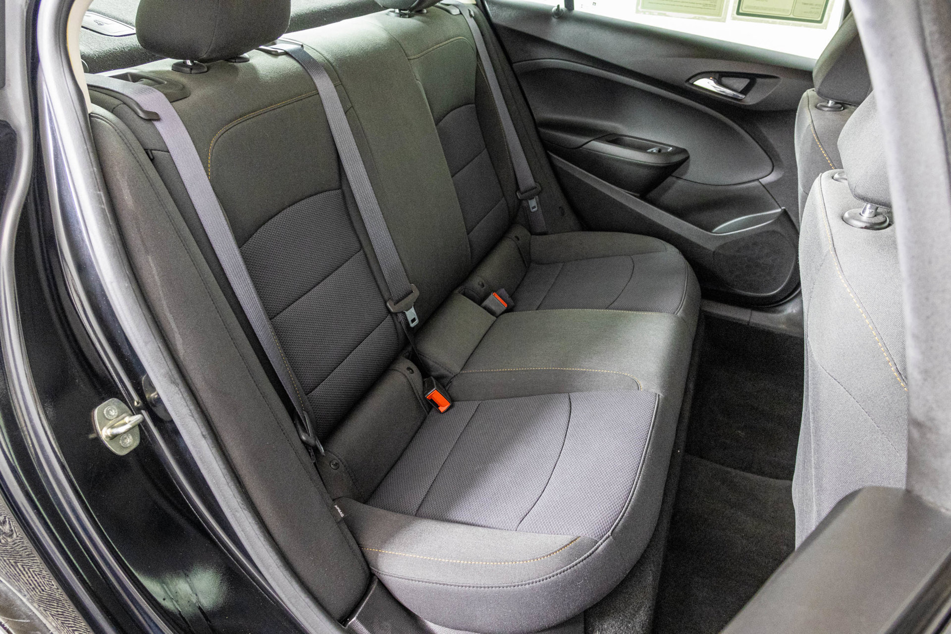 Used 2017 Chevrolet Cruze LS FWD image 37