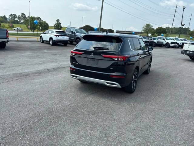 Used 2024 Mitsubishi Outlander SE AWD/4WD image 34