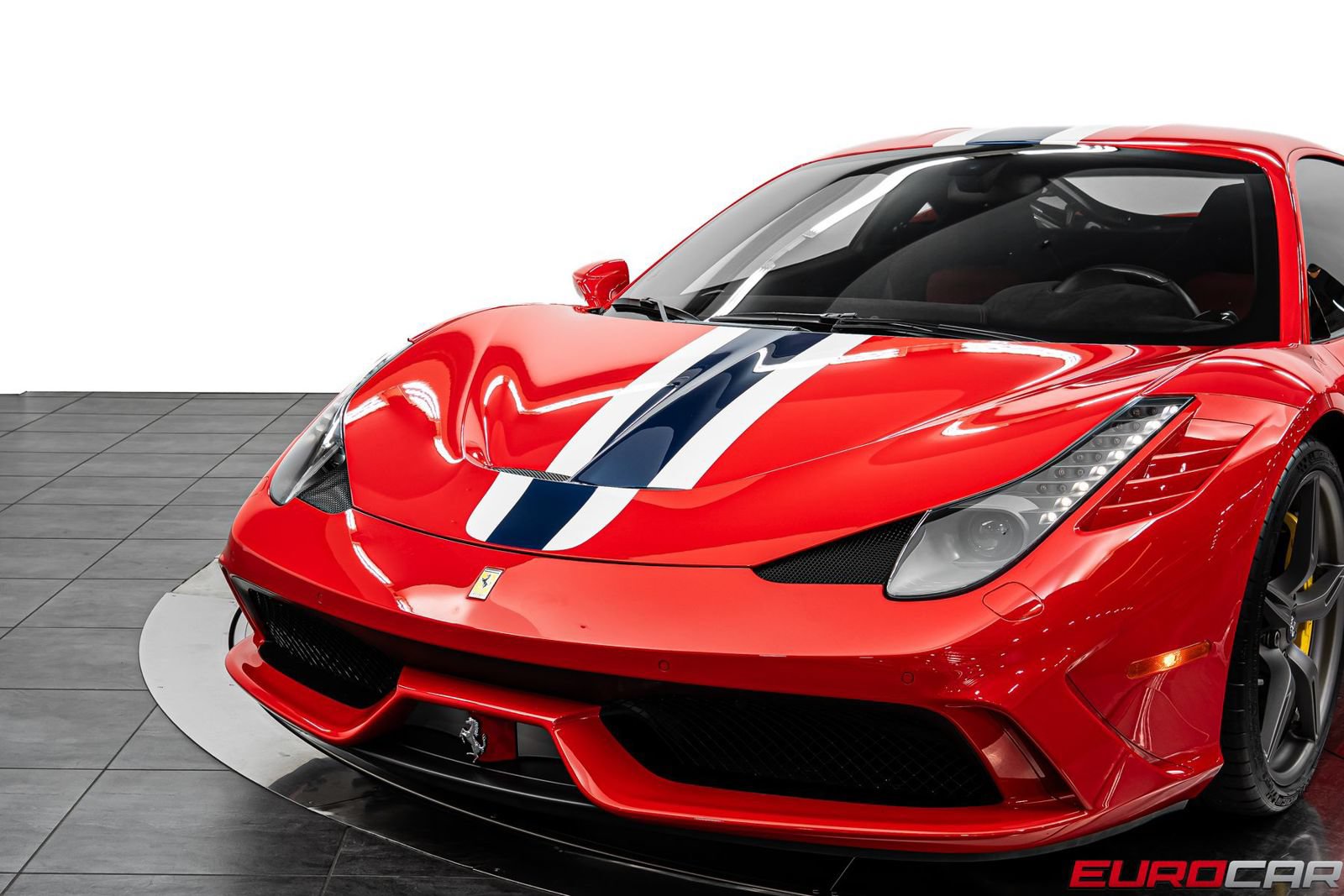 Used 2015 Ferrari 458 Speciale Coupe RWD image 14