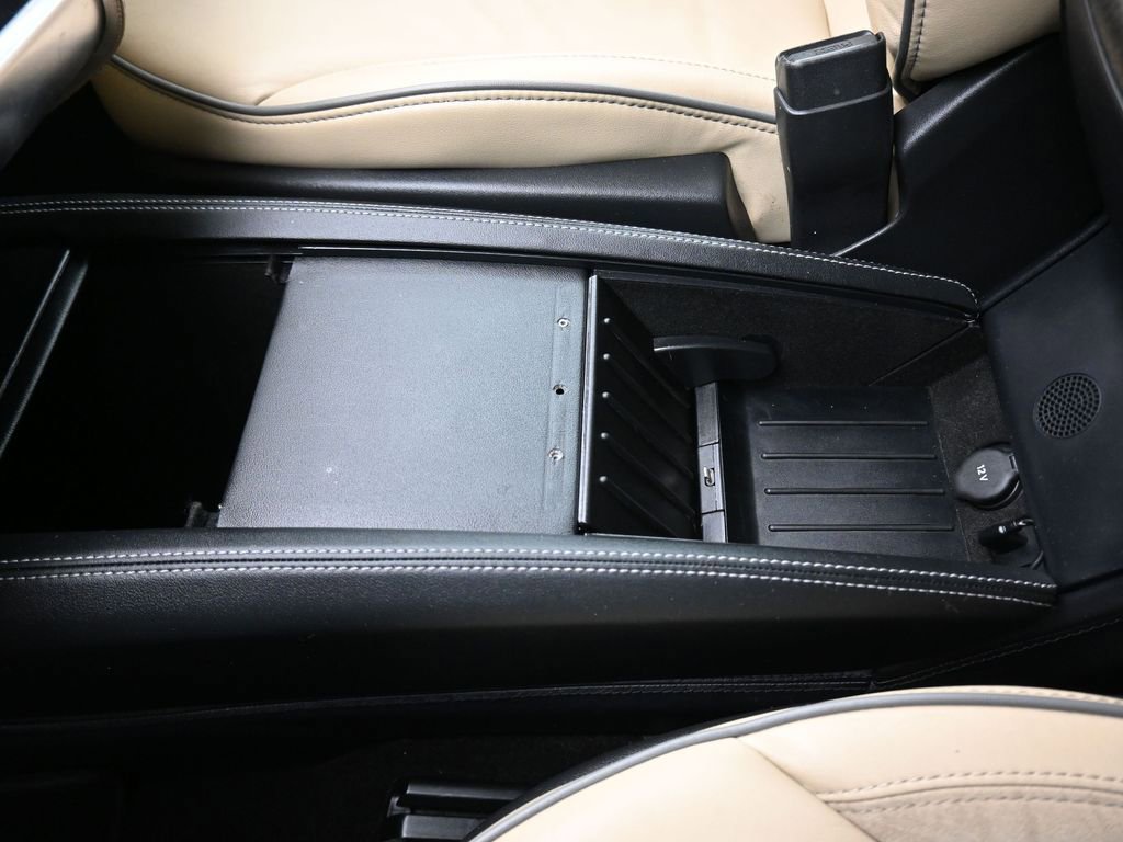 Used 2013 Tesla Model S Performance image 20