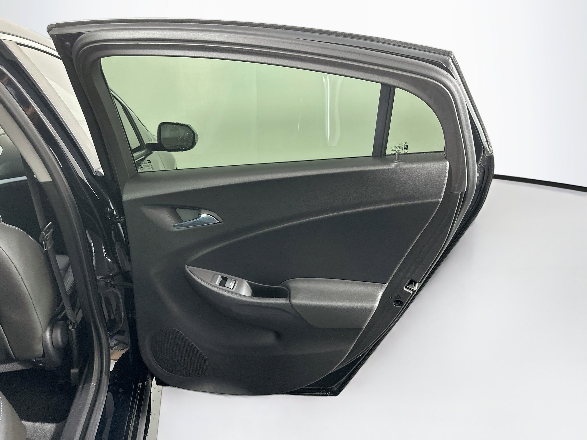 Used 2019 Chevrolet Volt LT w/ Power Convenience Package FWD image 28