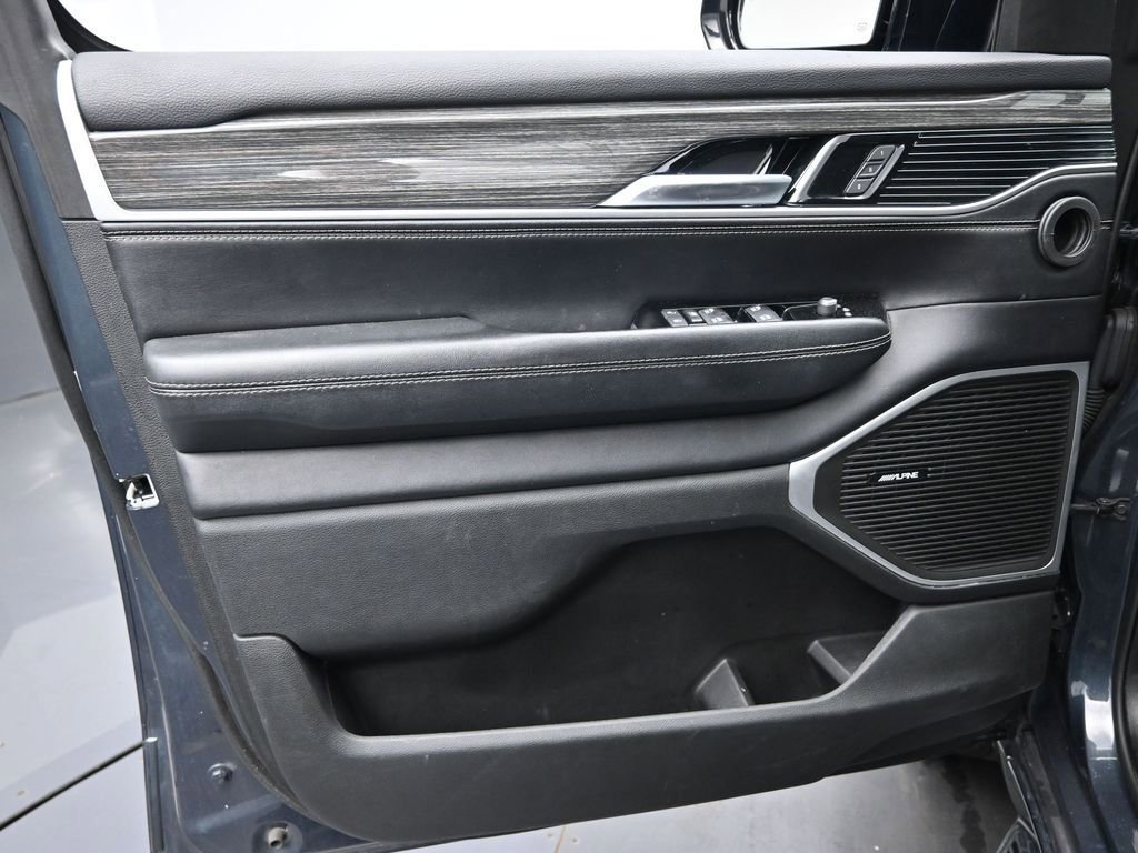 Used 2022 Jeep Wagoneer Series III image 28