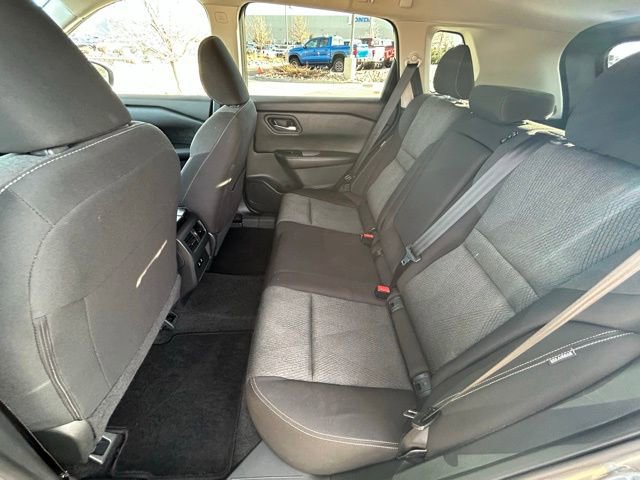 Used 2024 Nissan Rogue SV image 24