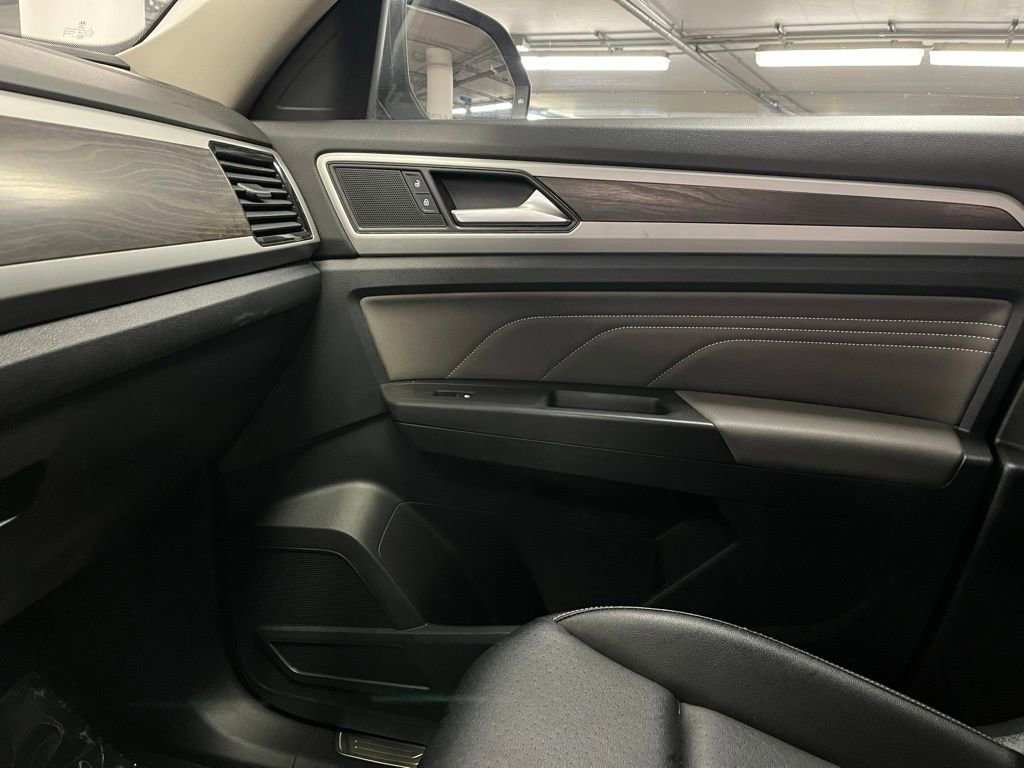 Certified 2023 Volkswagen Atlas SE w/ Black Wheel Package AWD/4WD image 32