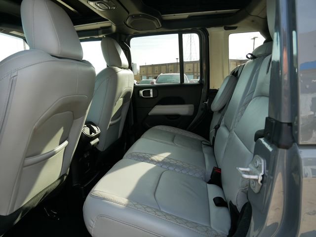 Used 2022 Jeep Wrangler Unlimited Sahara image 14