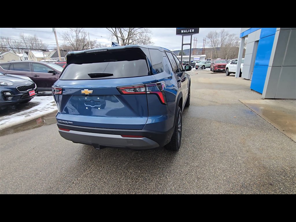 New 2026 Chevrolet Equinox LT image 8