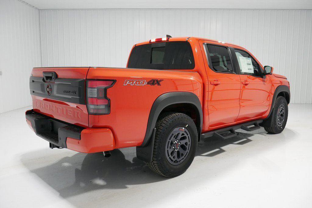 New 2025 Nissan Frontier PRO-4X w/ Pro Convenience Package image 5